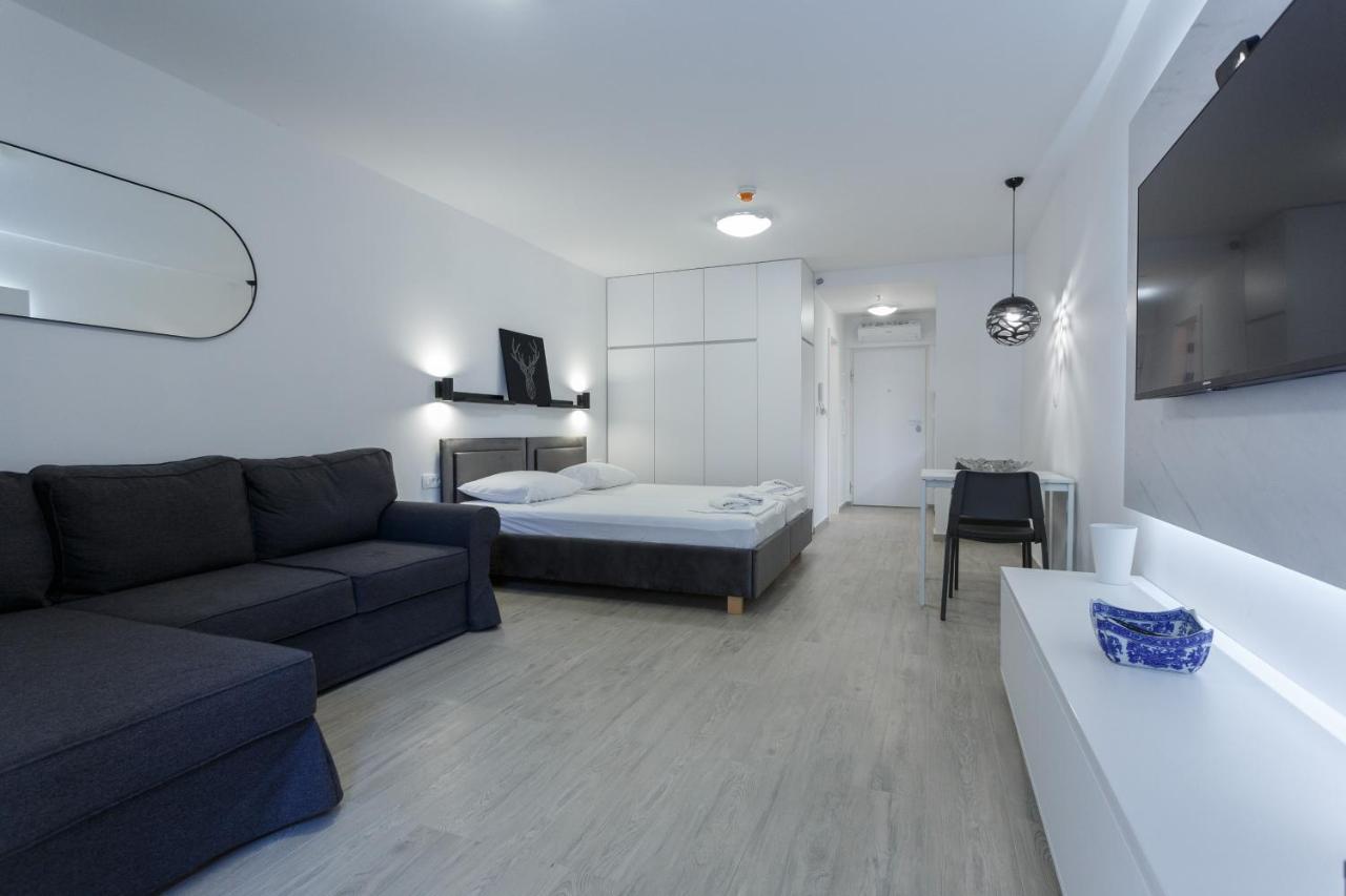 Apartments Sindy And Mendy With Parking Space In The Garage 두브로브니크 객실 사진